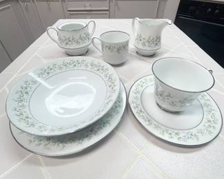 Noritake “Savannah” China Set
