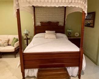 Victorian Mahogany Four Poster Bed C. 1860