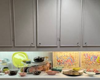 Wonderful Russel Wright Dish Collection-there is an array of colors!