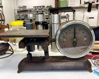 Primitive Howe Scale Co Scale