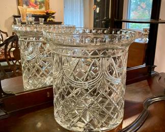 Gorgeous 24% Lead Crystal Heavy Centerpiece Vase. 12 1/4” Tall x 12” Diameter