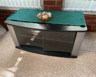 TV Stand $ 32.00