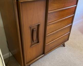 Unagusta "Distinction" Wardrobe / Dresser $ 320.00