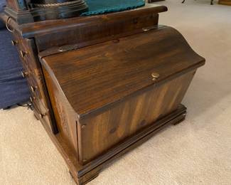 Solid Wood End Table w Storage $ 100.00