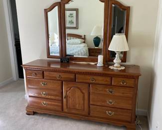 Kincaid Dresser / Mirror $ 284.00