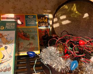 #BEDKNOBSANDBROOMSTICKS#PUZZLES3PINBACKS