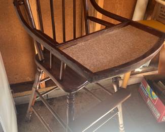 ANTIQUE OAK HIGH CHAIR
