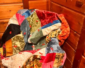 ANTIQUE QUILT