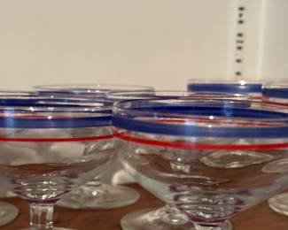 VINTAG ERED WHITE AND CLEAR