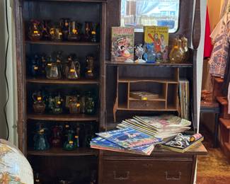 ANTIQUE ORNATE OAK SECRETARY DESK