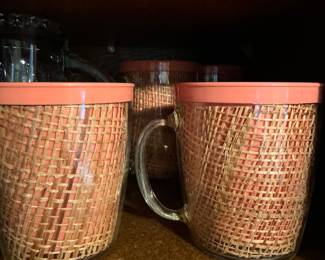 VINTAGE INSULATED MUGS