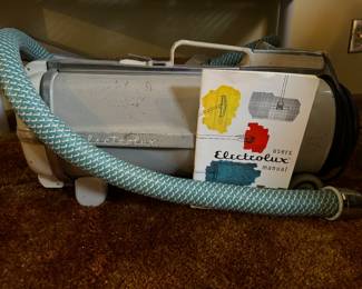 VINTAGE ELECTOR LUX VACUUM WITH ALL THE ATTACHMENTS
