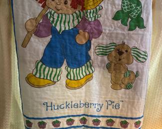 STRAWBERRY SHORTCAKE LITTLE QUILT