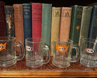 VINTAGE A &W MUGS