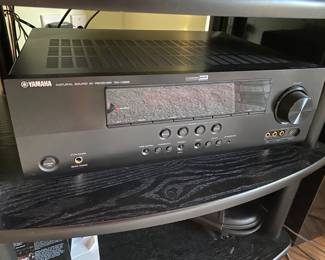 Yamaha RX-V565 Receiver $ 78.00