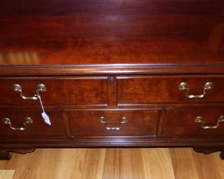 Vintage Lane Cedar Chest