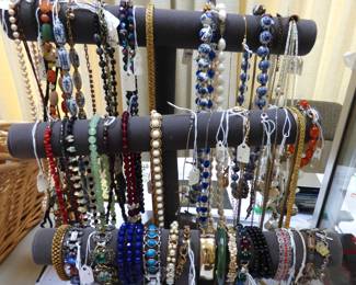 Costume Necklaces & Bracelets