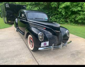 1939 Lincoln Zephyr, Older Restoration.  Found in a Barn in storage for 20 years.  Runs, Drives & Stop.  Needs a tune up.  Has a Flathead V8 from the 50's.  SEE NEXT 2 PICS