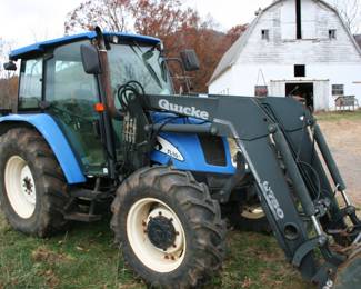 New Holland TL80 Enclosed Tractor