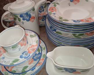 Mikasa Poppies, sold as set. Low price.