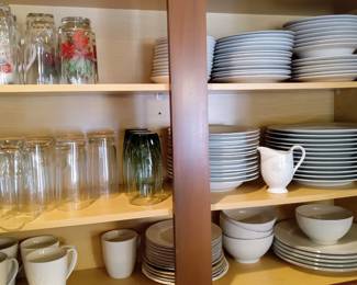 All items in the house are gently used, and well maintained.
Dishes, glasses, cutlery and accessories are available.