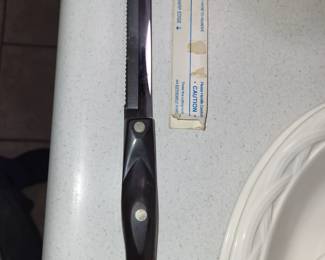 CUTCO KNIFE