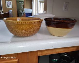 VINTAGE BOWLS