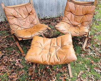 Pair Mid Century Modern Westnofa Siesta Lounge MCM Chairs & Footstool 