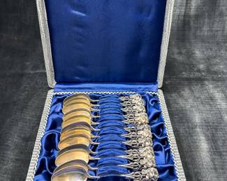 Set Of 12 Dutch 835 Silver Open Work Rose Handle Demitasse Spoons In Original Presentation Box 99.6dwt