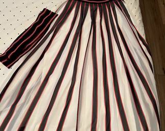 W by Worth clothing (most size 4-6)