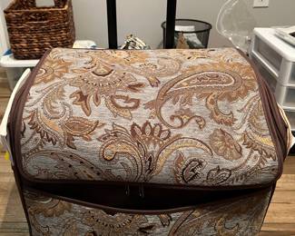 Sewing machine carrying bag