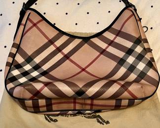 Burberry handbag (to be authenticated)