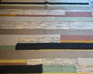 IKEA 5x8' area rug