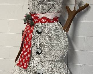 6 foot lighted snowman (needs new nose)