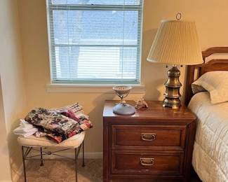 Thomasville Preferred Editions side table, brass lamp