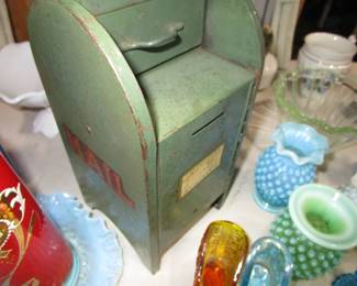 Antique bank, Fenton