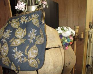 Nice array of vintage/antique handbags