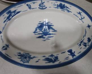 So many antique porcelains