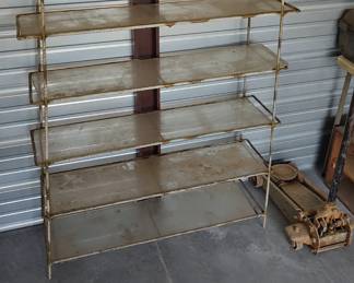Hand rebar shelf