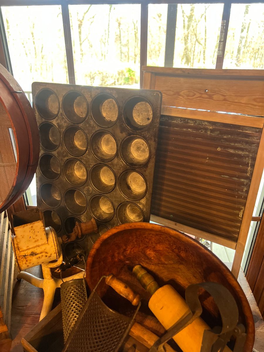 60 OFF MONDAY/ Extraordinary Tn. SALE starts on 12/2/2023