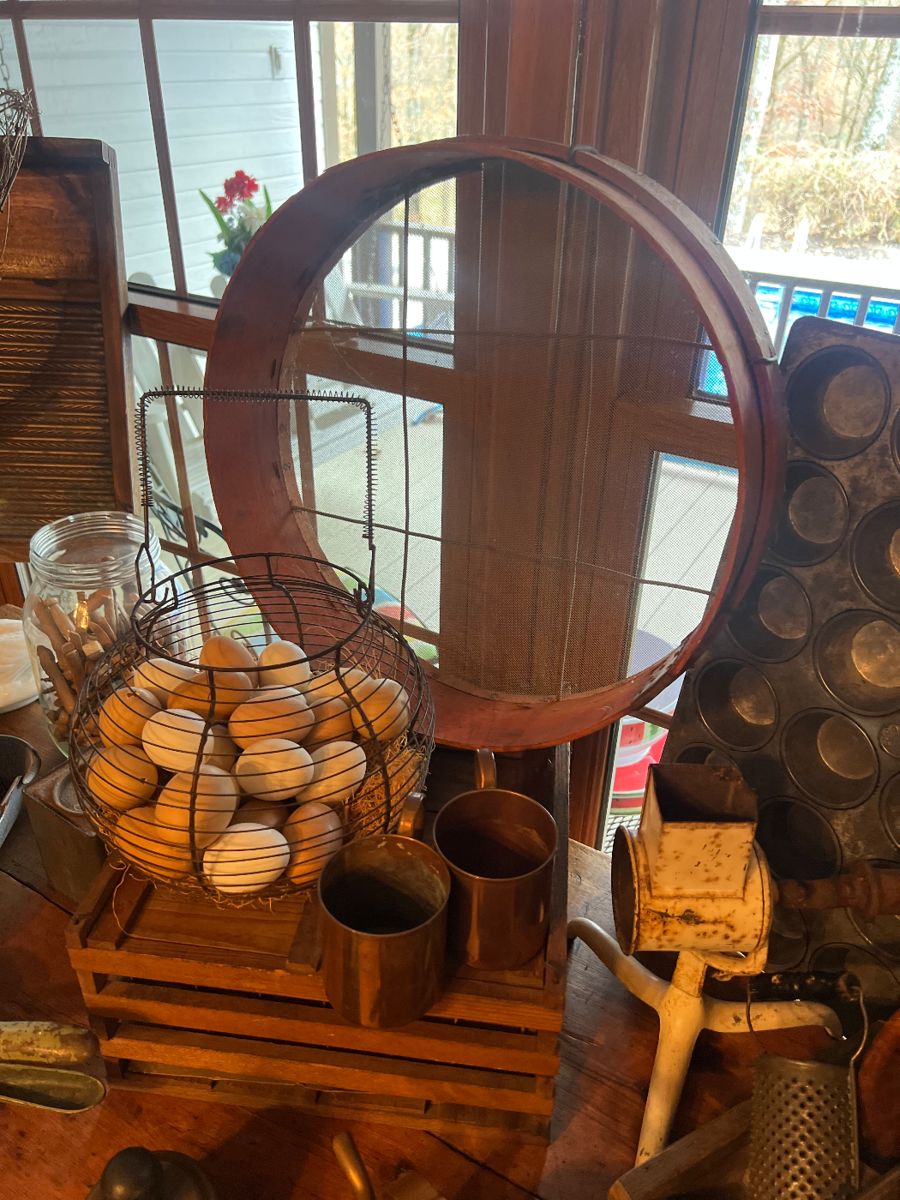 60 OFF MONDAY/ Extraordinary Tn. SALE starts on 12/2/2023