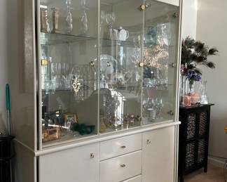 Mid Century Modern China Cabinet 