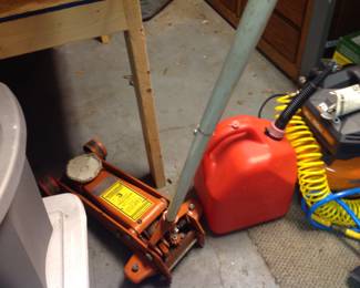 Large floor jack