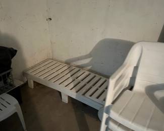 plastic table and chairs