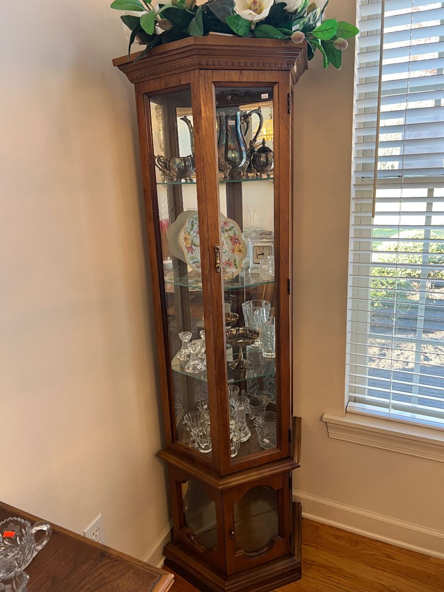 Southern Belles Estate Sales in Bristol, TN starts on 11/17/2023