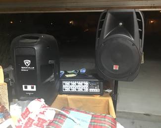 Rockville  DJ/ Party system w (2) speakers and microphone