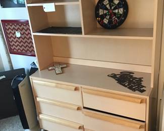 Children's dresser w/ bookshelves
Footprints cross and 
wall plaques.
Dart board game with velcro
balls