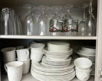 Wedgewood Strawberry and Vine