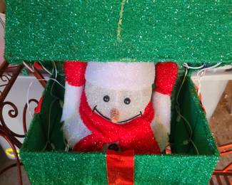 Peek a boo snowman outside decorations