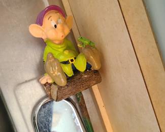 Dopey plant spike , small